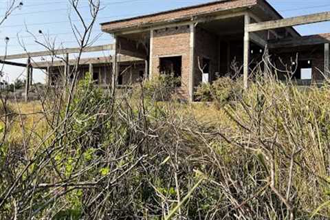 FREE CLEANING of the abandoned SPORTS HOUSE for many years | OVERGROWN GRASS TALL