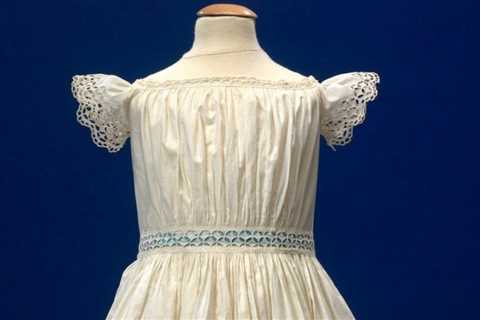 DAR Museum: Sheets Don't Sew Themselves - Calculating the Sewing in Pre-Industrial Women's Lives