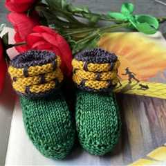 Knit a Fun Pair of ‘Yellow Brick Road’ Baby Booties!