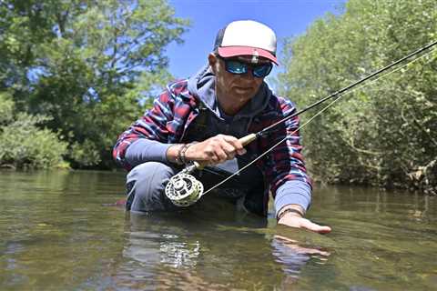 Best Fly-Fishing Sunglasses for 2023 Reviewe: Protect Your Eyes While You Cast Flies