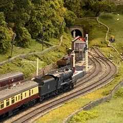 Views from the Footplate - A Ride on a Stanier 8F - The Yorkshire Dales Model Railway