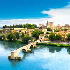 13 Best Things To Do In Avignon, France