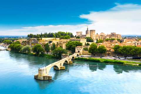 13 Best Things To Do In Avignon, France