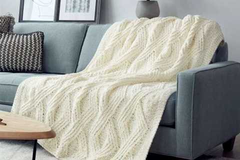 Free Knitting Pattern – Twisted Stitch Blanket