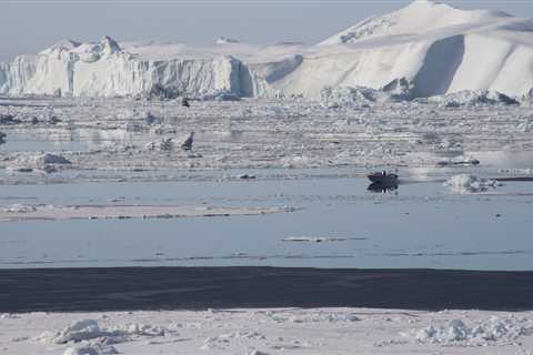 Diary of a journey to Greenland: melt day and ice childhood
