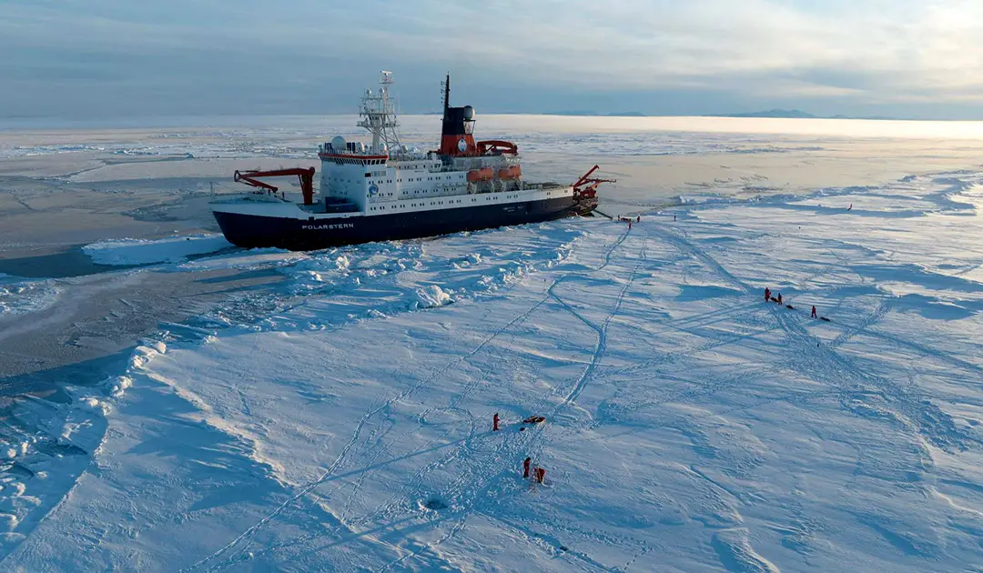 Investigation of unexplored ocean currents in northern Greenland