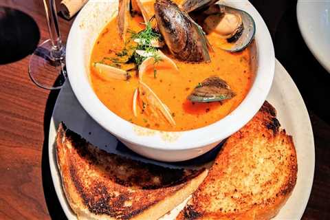 Savor the Coast: How Food Tourism Leads You to the Best Seafood Restaurant in Morro Bay